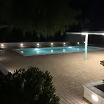 مزرعة للإقامة Terre Iblee