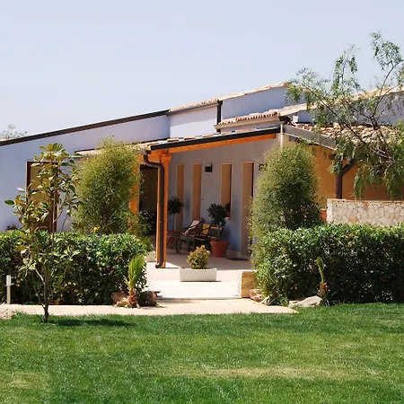 Terre Iblee مزرعة للإقامة
